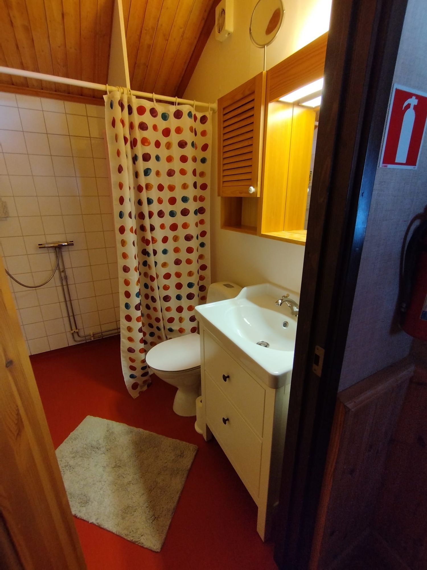 Liten stuga på naturtomt nära Siljan – bild 15 av 22