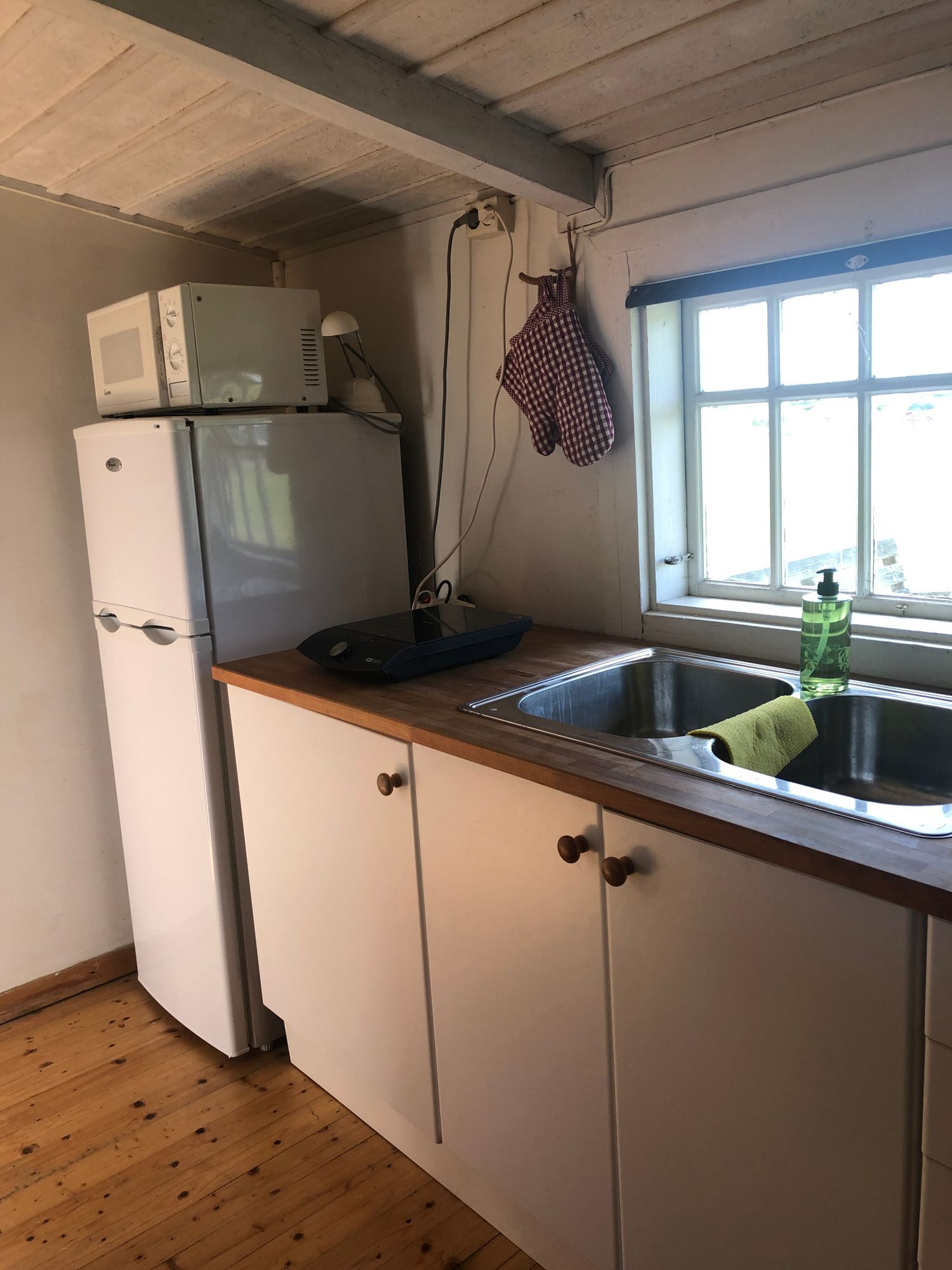 Sjöbod vid havet, en riktig pärla. Herta/Hörte – bild 10 av 20
