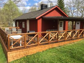 COTTAGE WITH SAUNA, BOAT, FISHING (SPADEN / FEGEN)