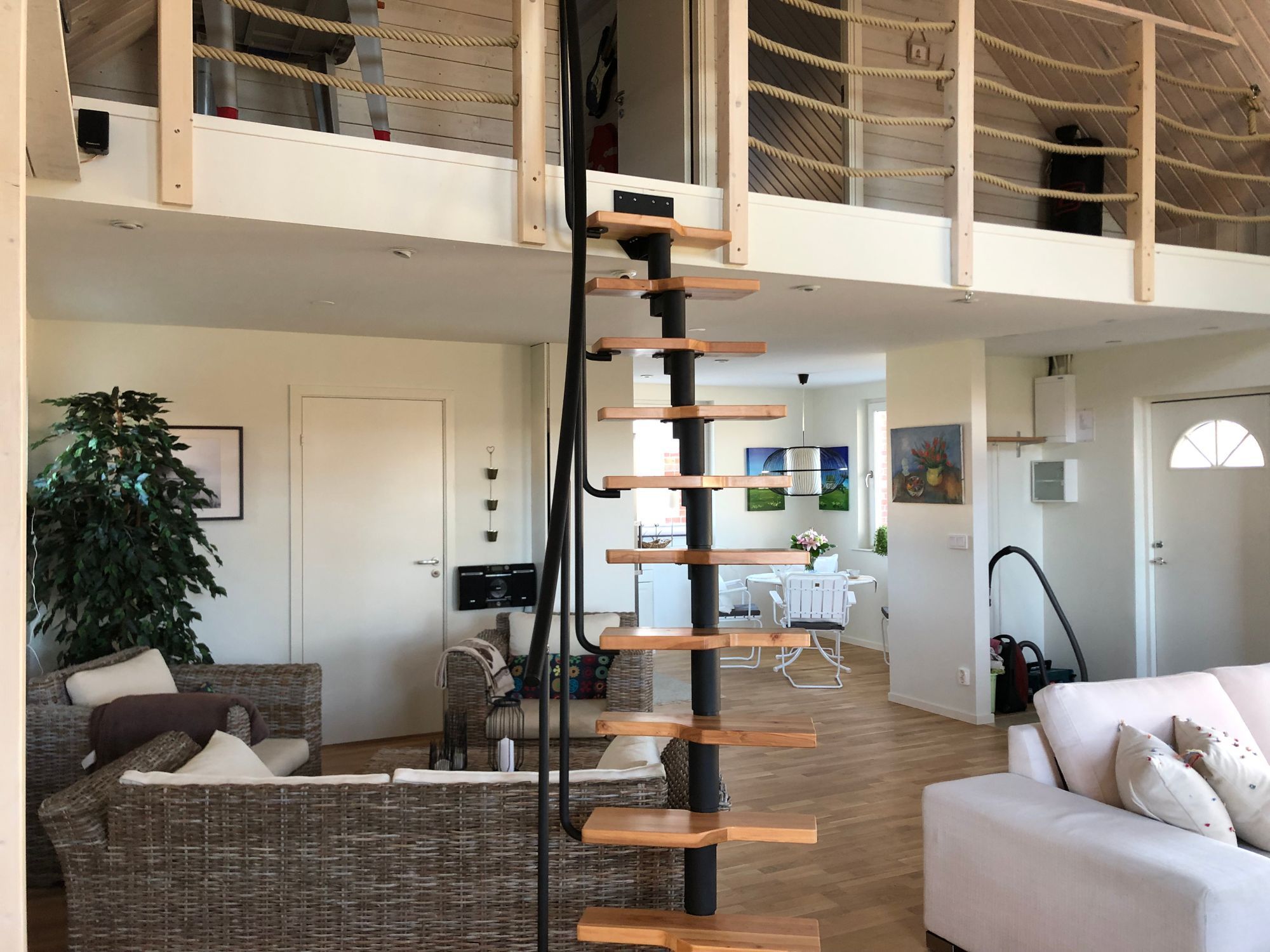 Drömboende med pool i hjärtat av Höganäs! – bild 9 av 24