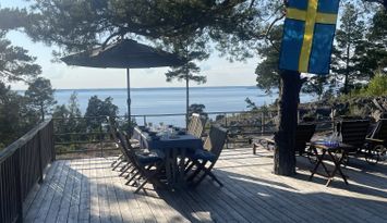 Skärgårdsidyll med härlig havsutsikt.