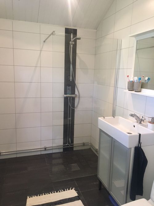 Mysig stuga med havsglimt (båt finns) – bild 7 av 13