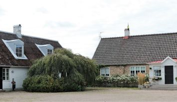 Bräcke Gård  –  Timber Guest House