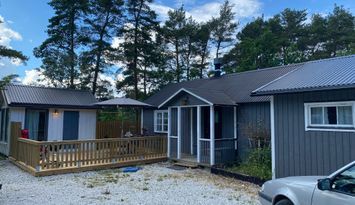 Stuga nära Herta badstrand