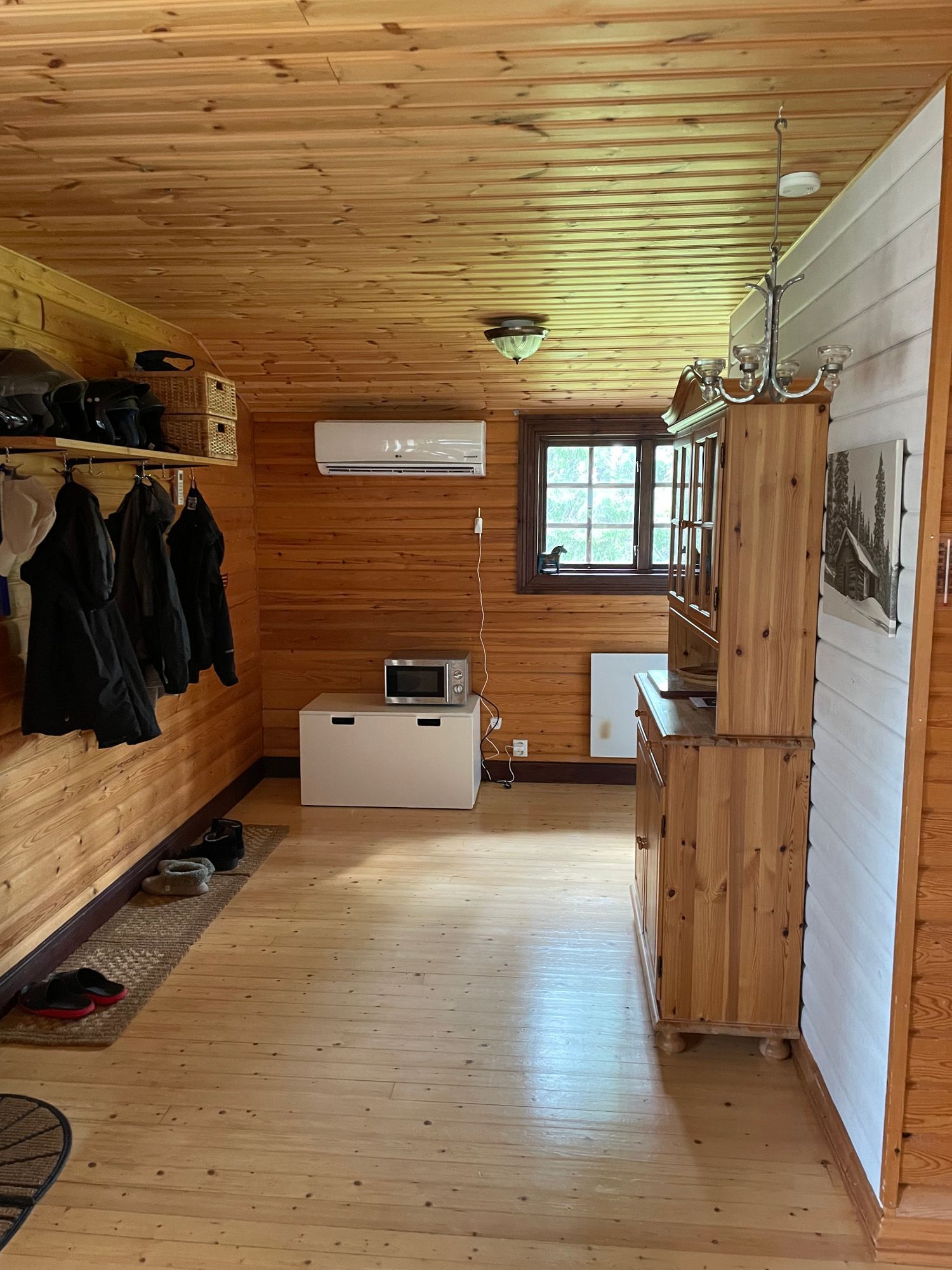 Mysig fjällstuga i bästa läge – bild 8 av 12