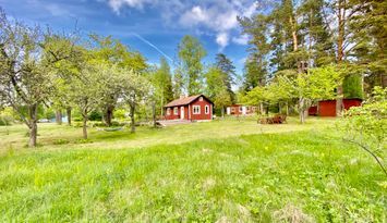 Hus med 4+2 bäddar, sjönära