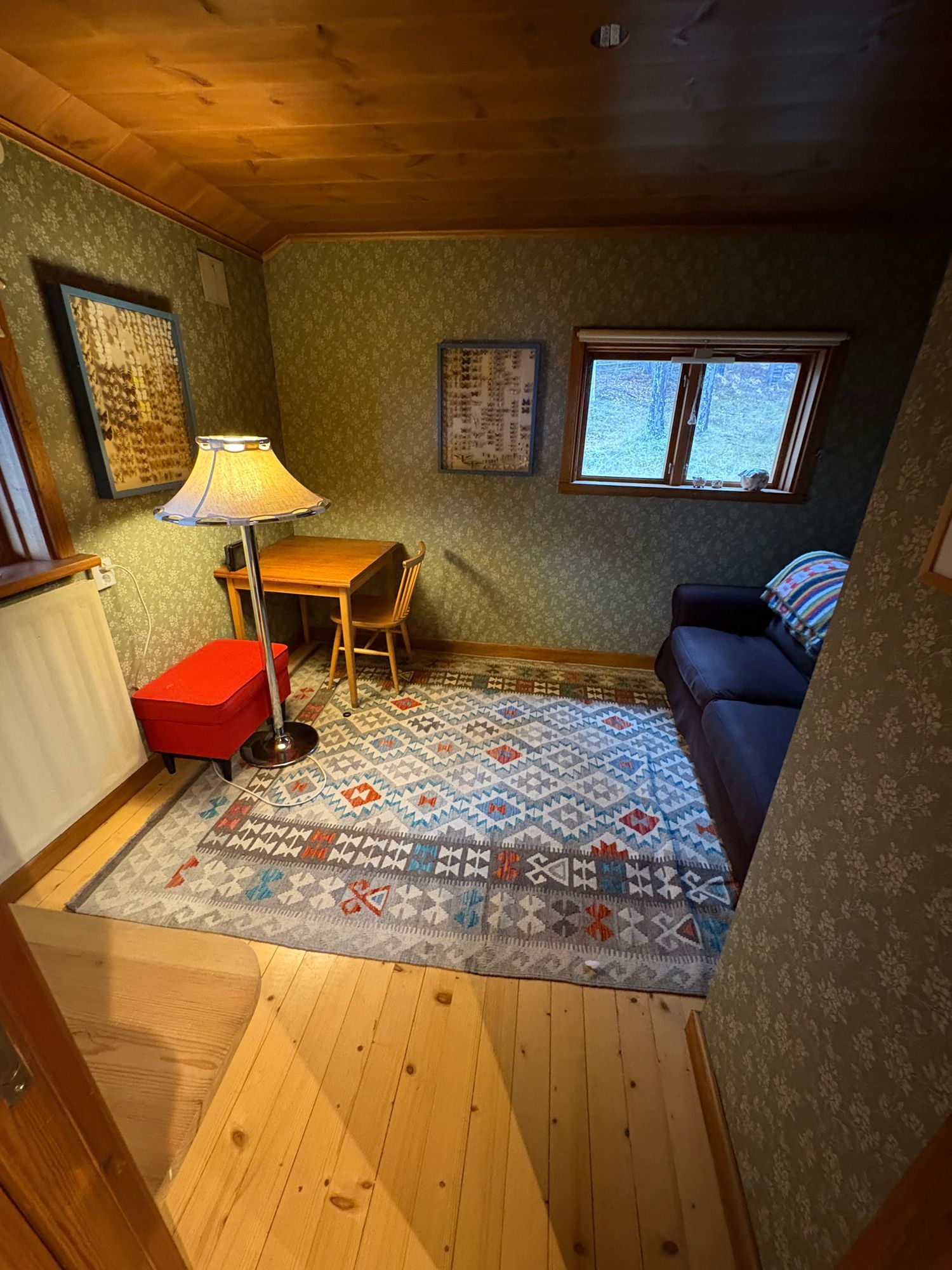 Stor timmerstuga med panoramautsikt över Siljan – bild 12 av 19