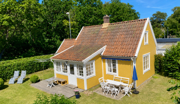 Charmig sommaridyll nära sandstrand i Vejbystrand