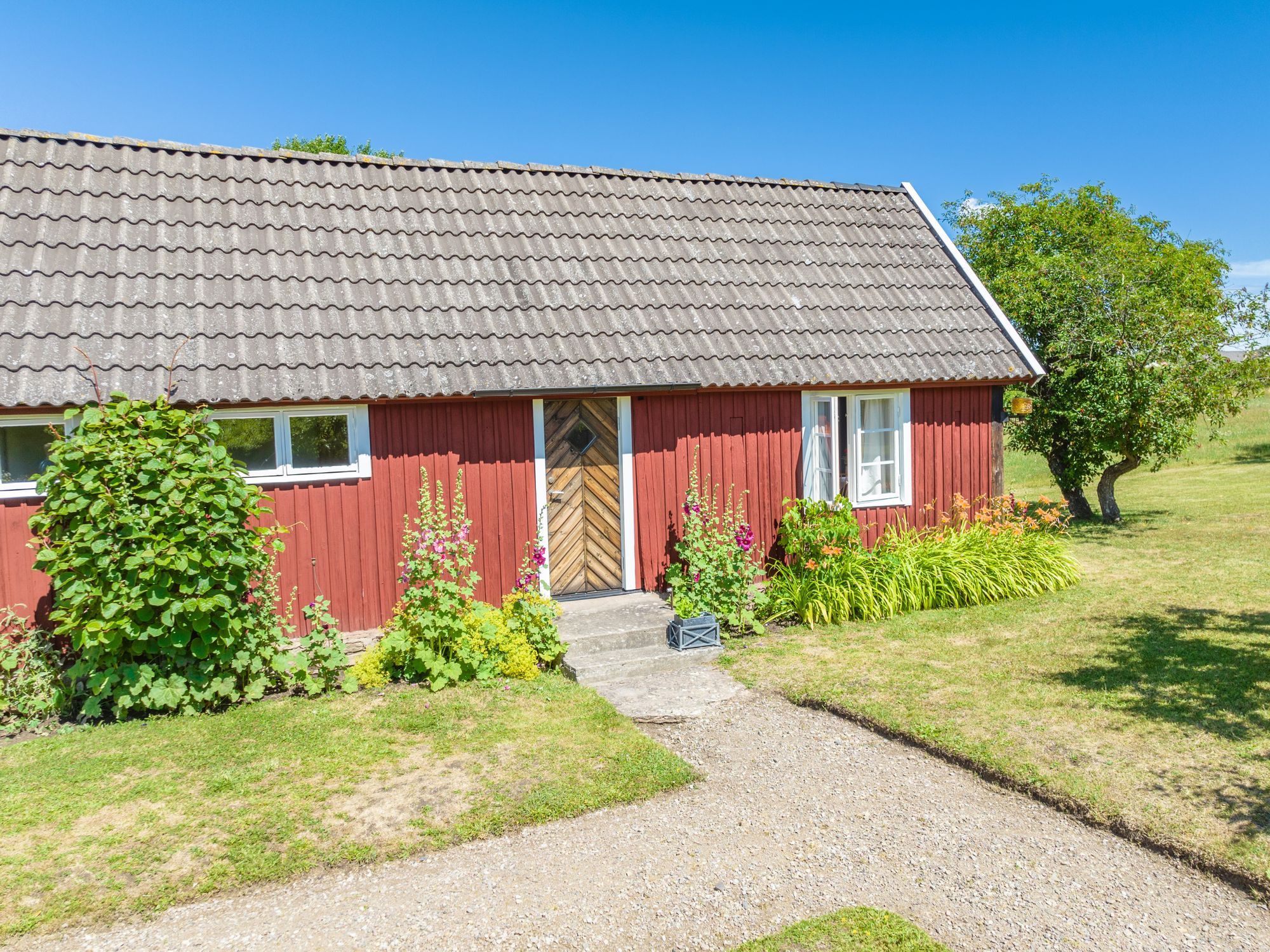 Charmigt gästhus 5 min från bron- Sängkläder inkl. – bild 4 av 18