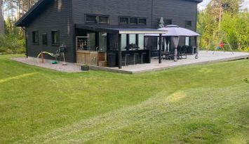 Stort hus ute på en fin Ö nära Vänern