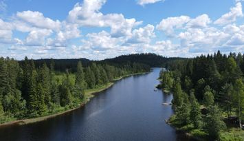 Två torp bästa sjöläge! Bastu, 8 bäddar, kanot/båt