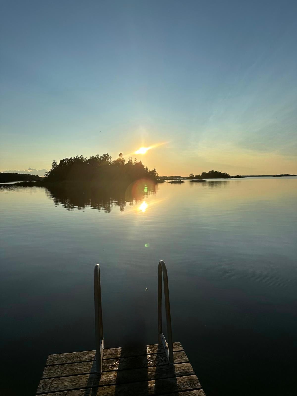 Nybyggd stuga, charmigt läget och nära till havet. – bild 18 av 18