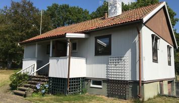 Rymlig stuga i mysiga Hunnebostrand
