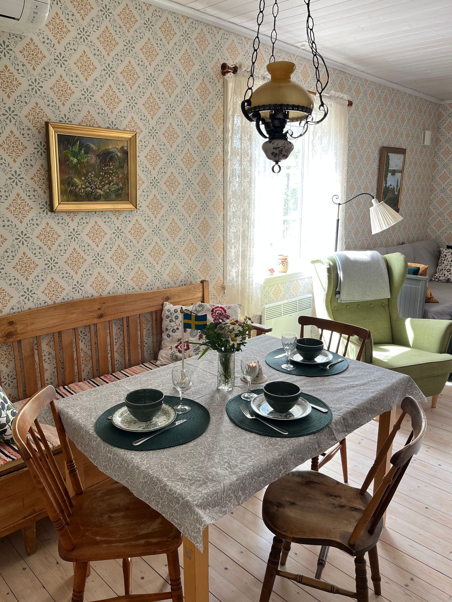 Charmig stuga med sjöläge - Smålandsidyll! – bild 11 av 24