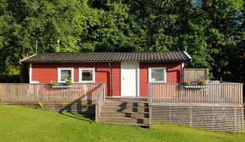 Gäststuga nära hav och golf