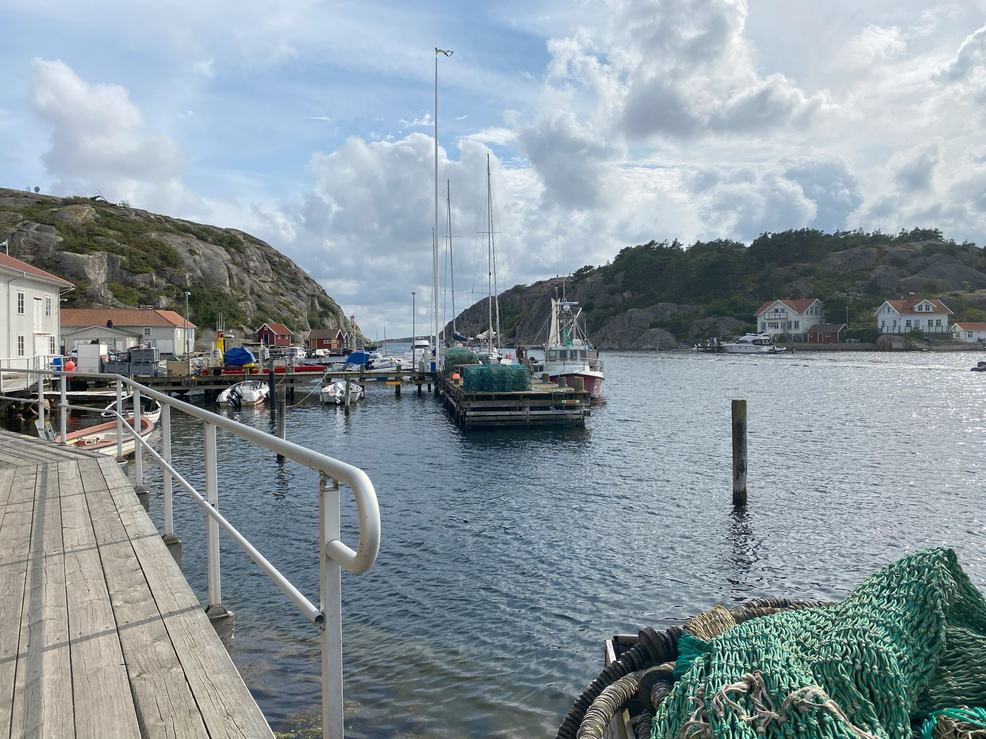 Sommarhus i Havstenssund med sjöbod – bild 19 av 24