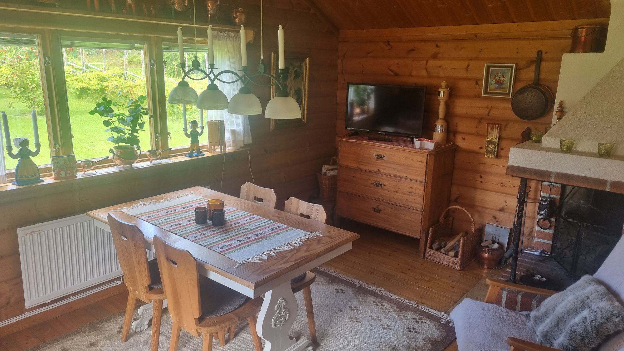 Idylliskt boende i Hjulbäck – bild 4 av 24