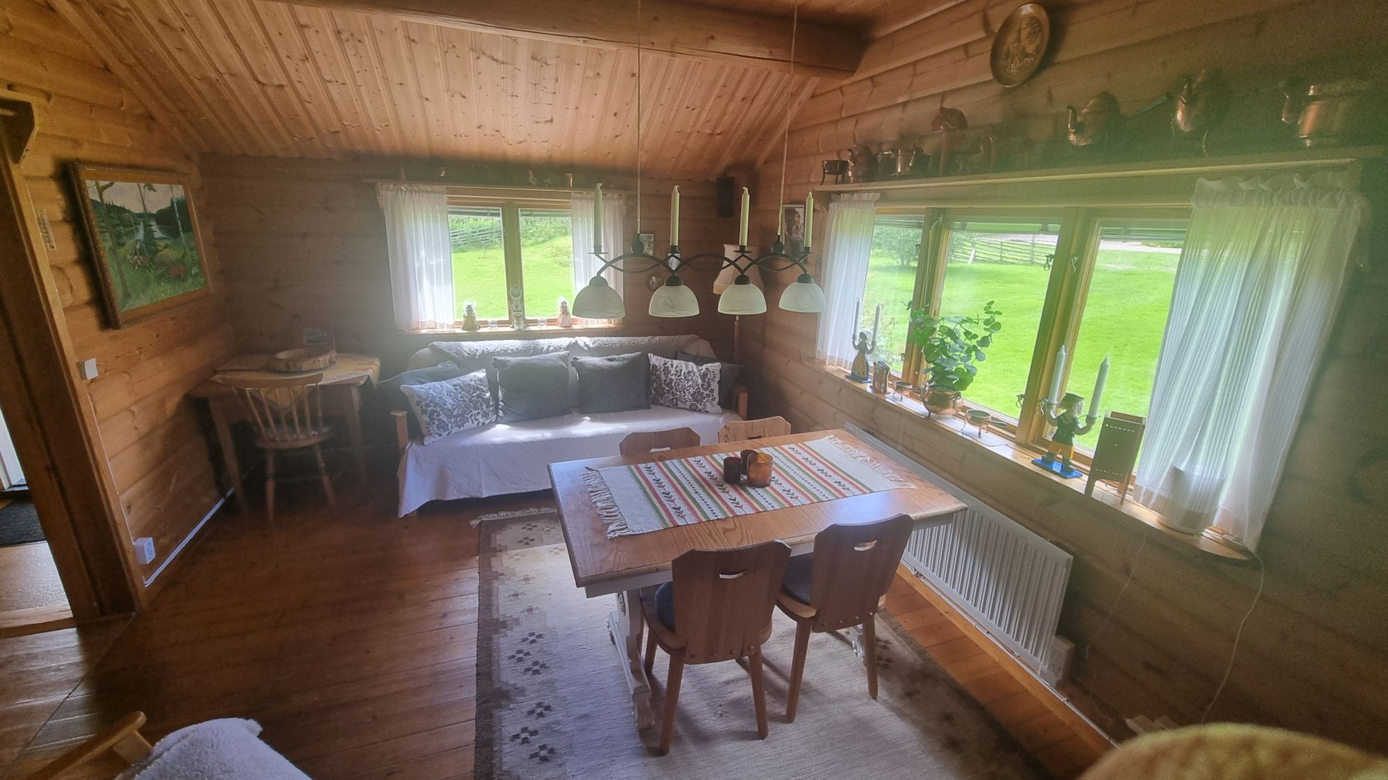 Idylliskt boende i Hjulbäck – bild 7 av 24