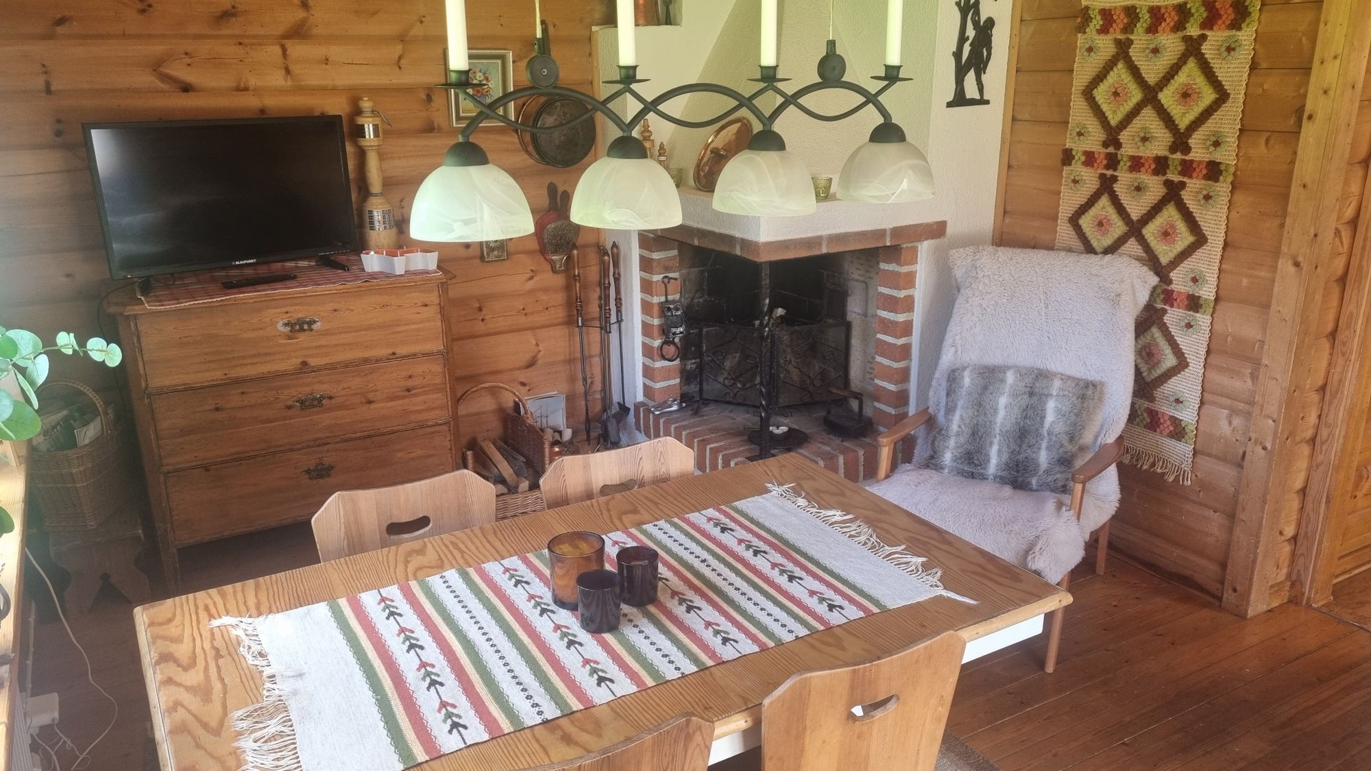 Idylliskt boende i Hjulbäck – bild 5 av 24