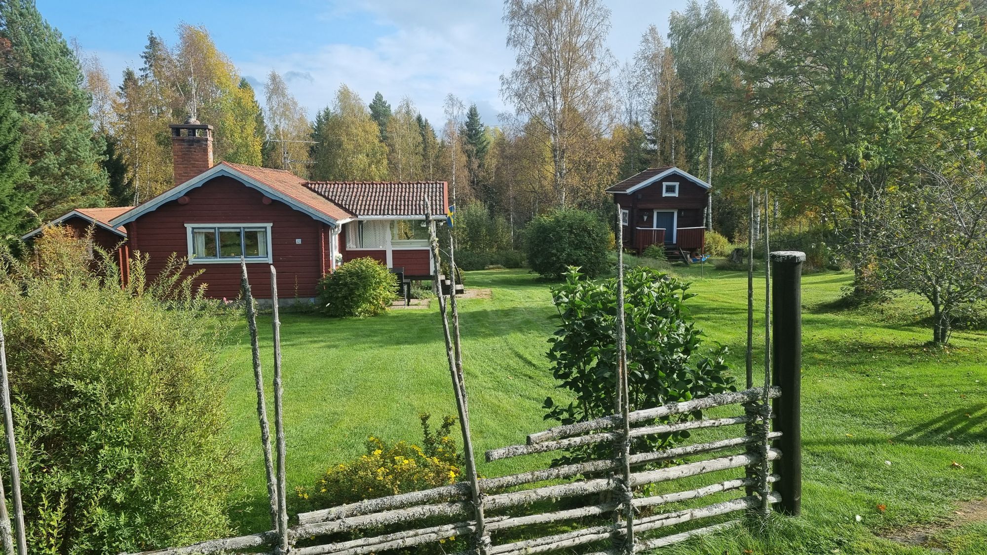 Idylliskt boende i Hjulbäck – bild 2 av 24