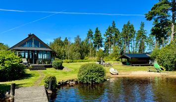 Småländskt paradis LEDIGT v27 strand, båt, kanot