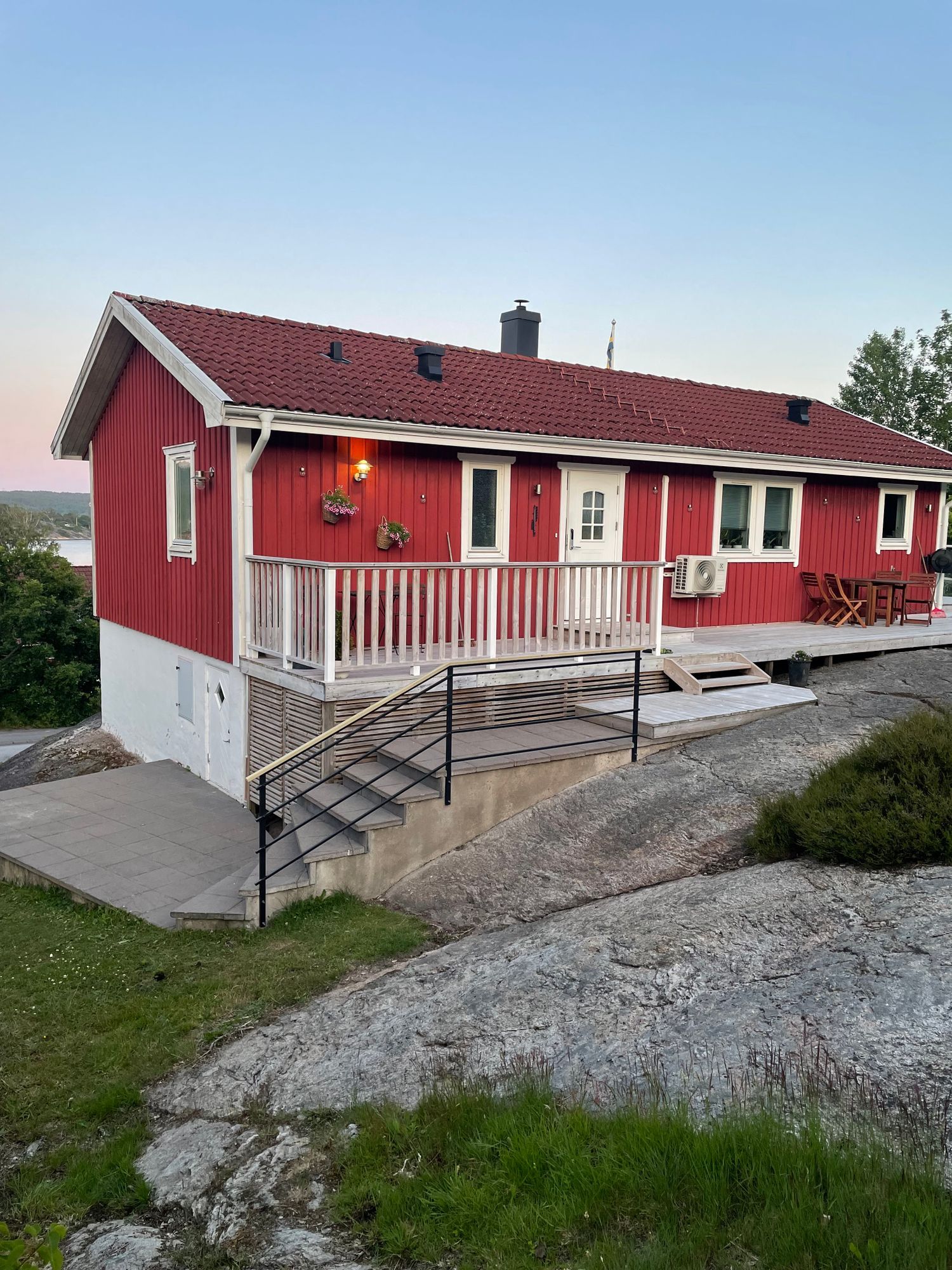 Havsutsikt nära badplats – bild 6 av 24