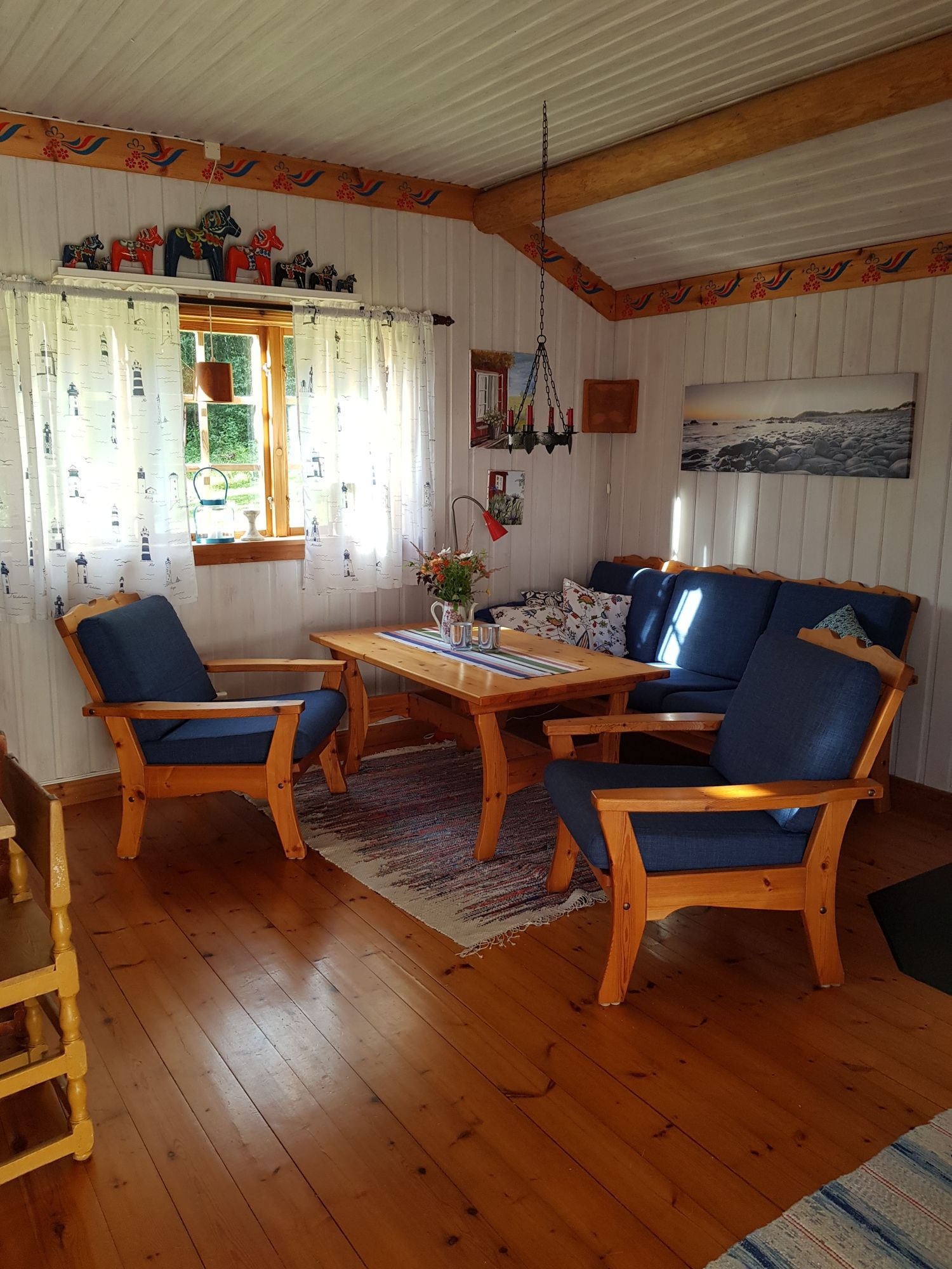 Trevlig timrad stuga vid havet i Höga kusten – bild 7 av 24