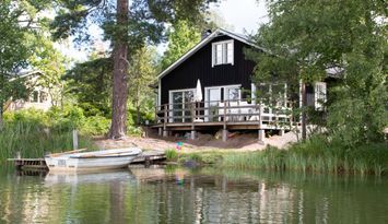 Nybyggt (2017) hus vid sjön Norra Vixen, Eksjö