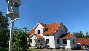 Stort hus på landet
