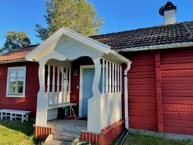 Nyrenoverat. Järvsöbacken 5 km. Öppen spis. Fiber.