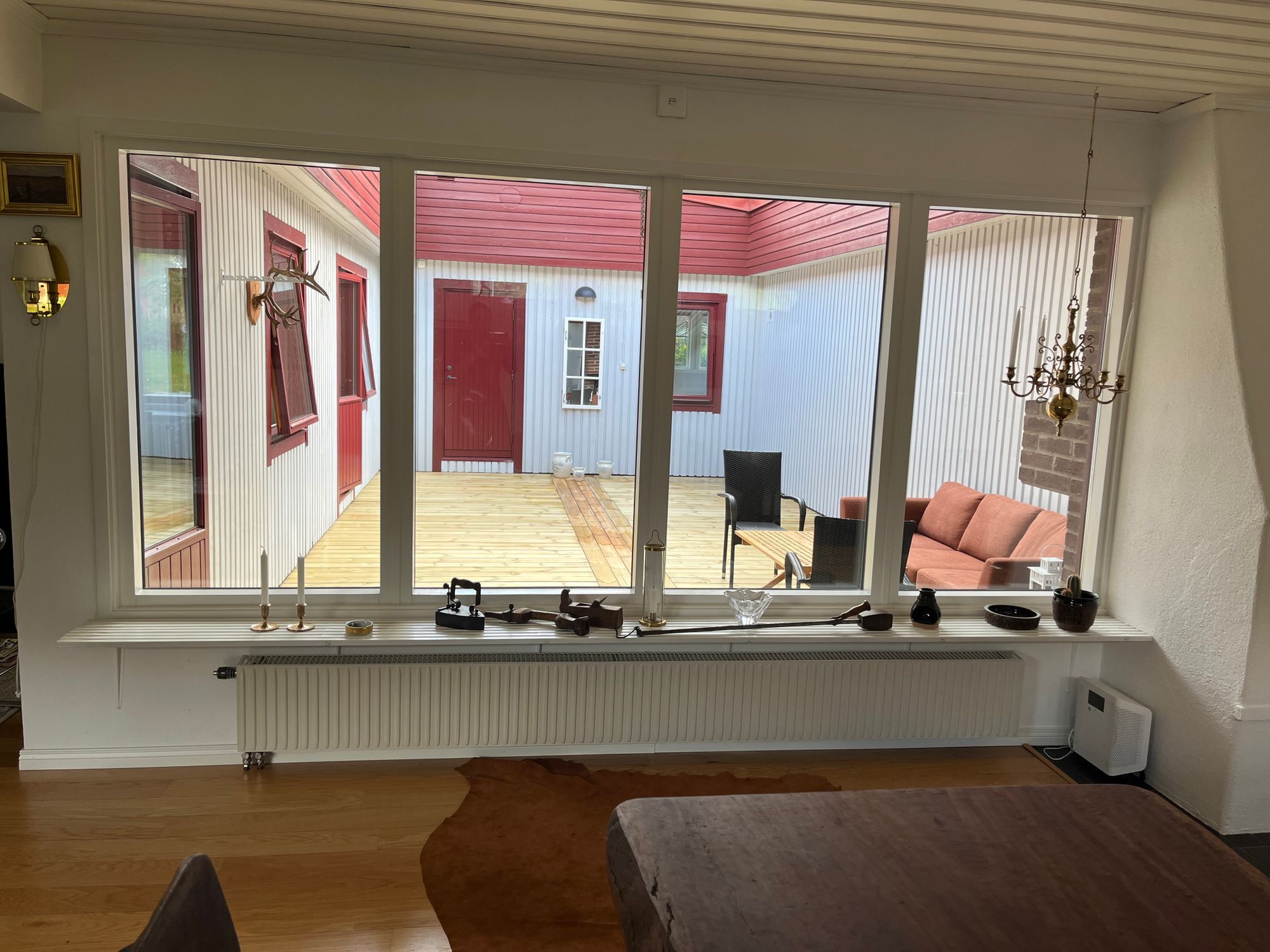 Generös enplansvilla med bad, fiske och skog – bild 9 av 20