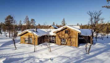 Vackert fjällhus med många sängplatser