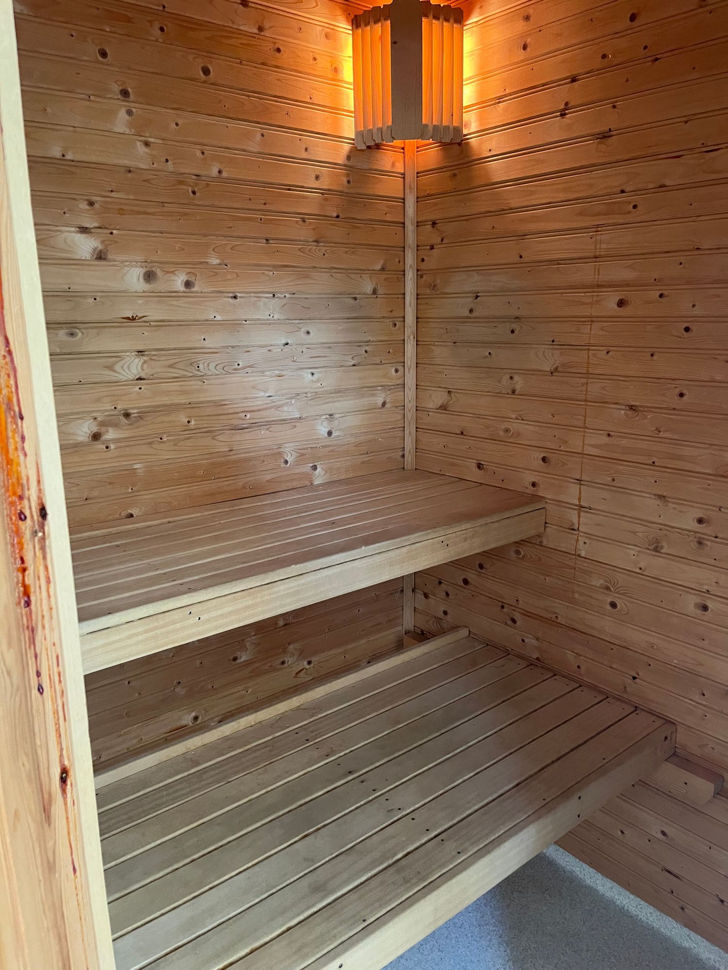 Generös enplansvilla med bad, fiske och skog – bild 15 av 20