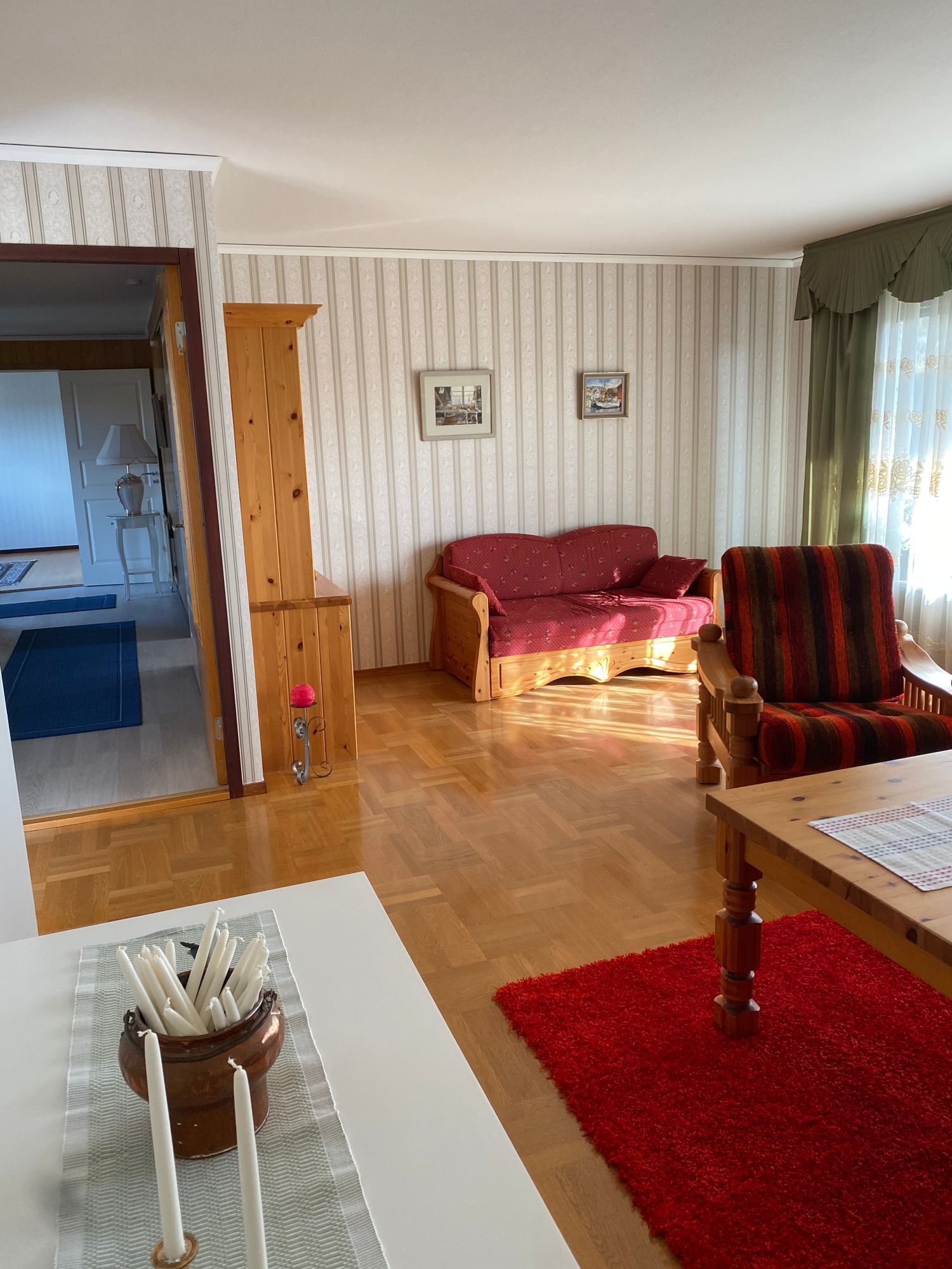 Rymlig övervåning i villa på Orust,Hälleviksstrand – bild 7 av 23
