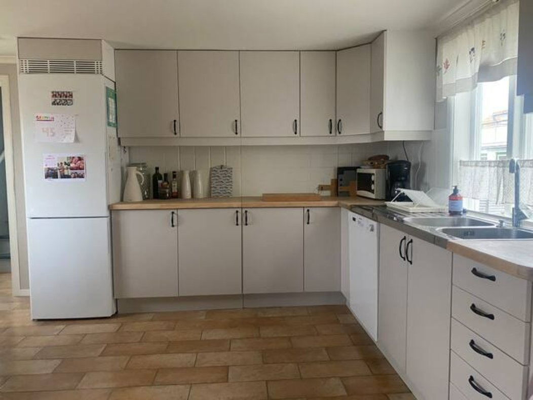 Mysigt hus med havsutsikt – bild 9 av 24