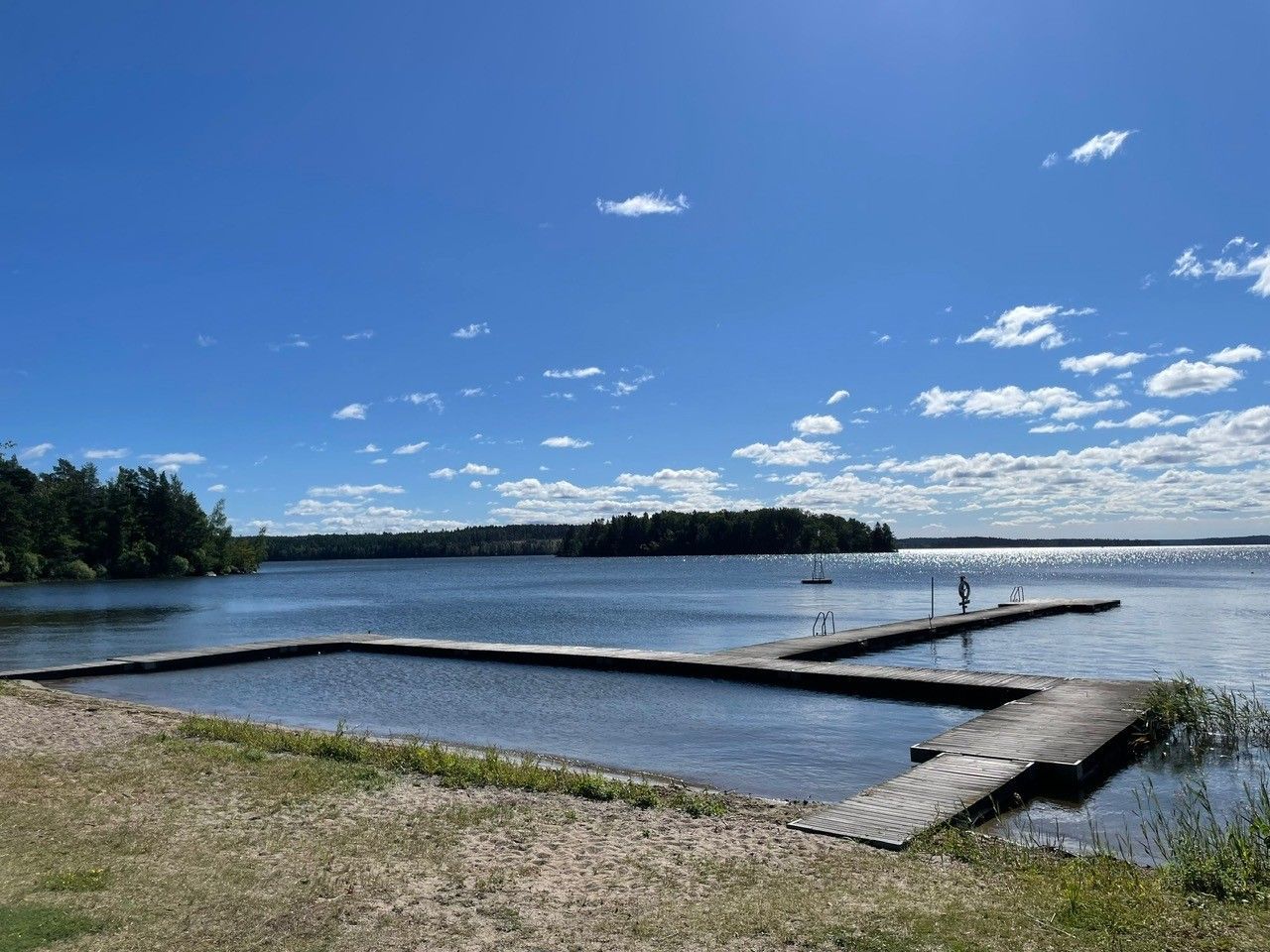 Charmigt sommarhus i Mariefred med närhet till bad – bild 10 av 15