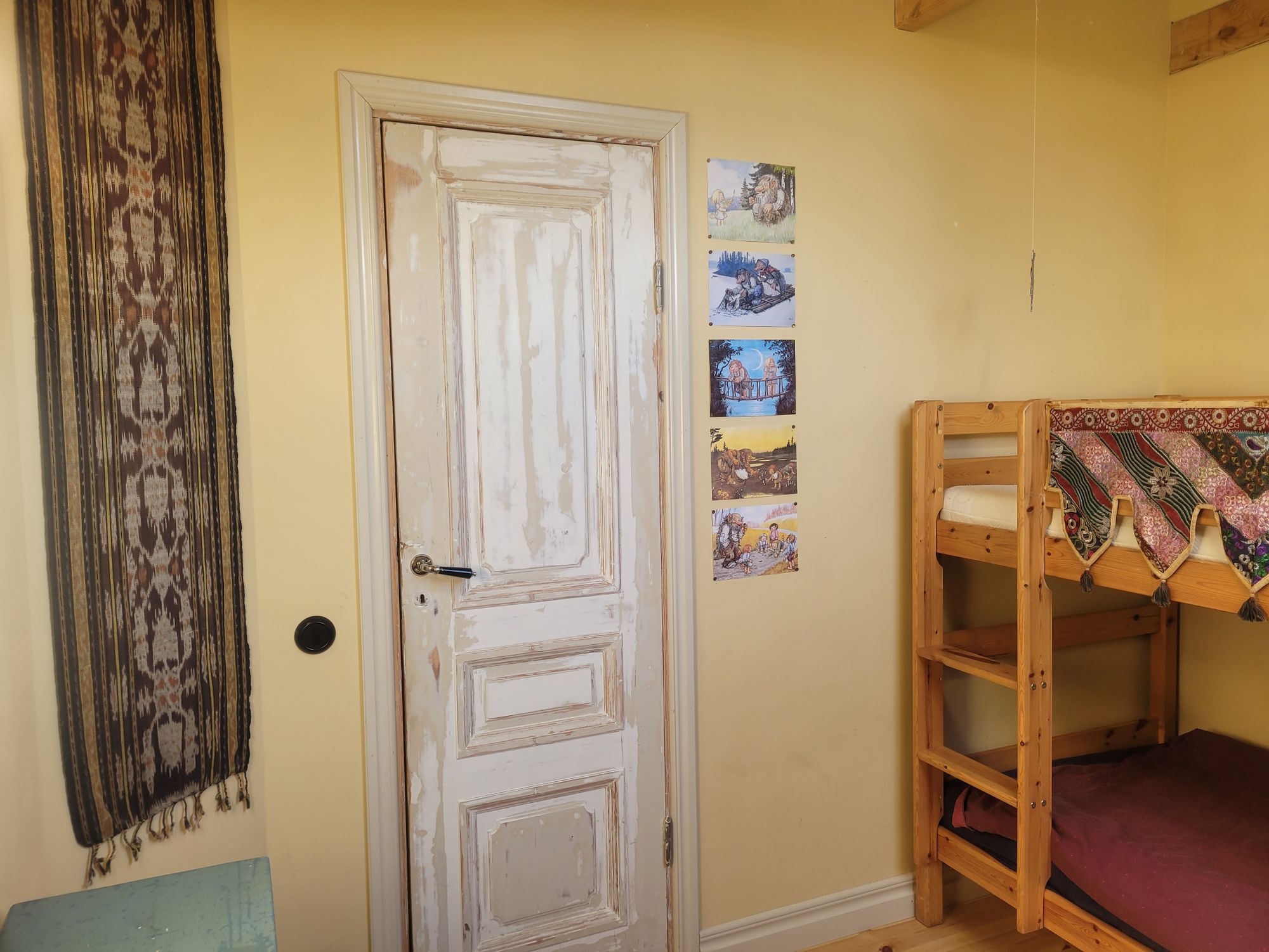 Stort hus med havsutsikt på Österlen – bild 9 av 24