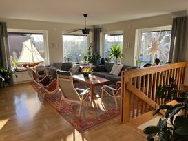 Villa nära vildmark och centrala Stockholm