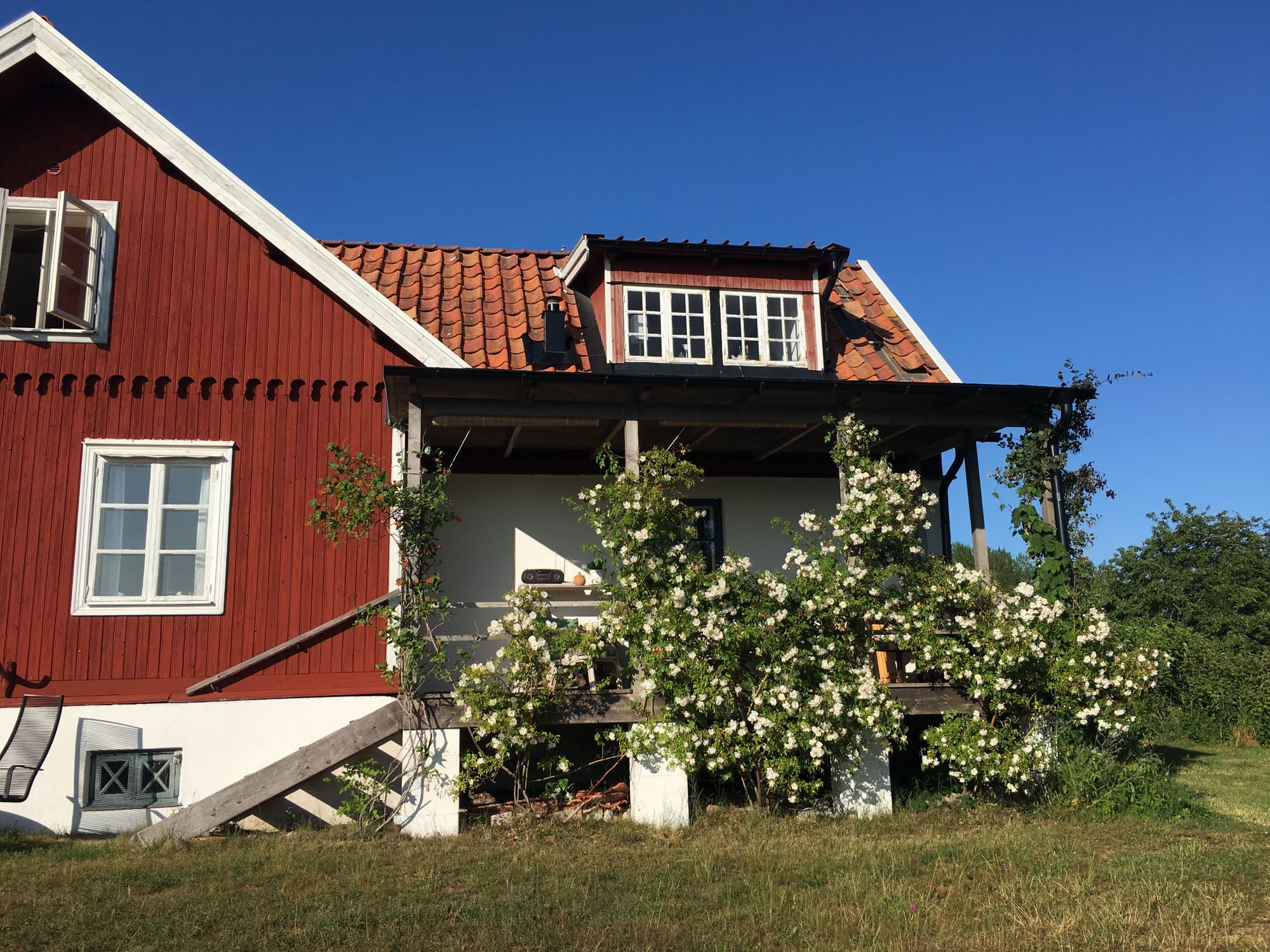 Stort hus vid havet i Gnisvärd, Gotlands Tofta – bild 4 av 24