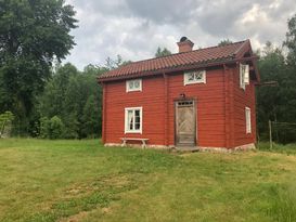 Newly built timber cottage – handcraft