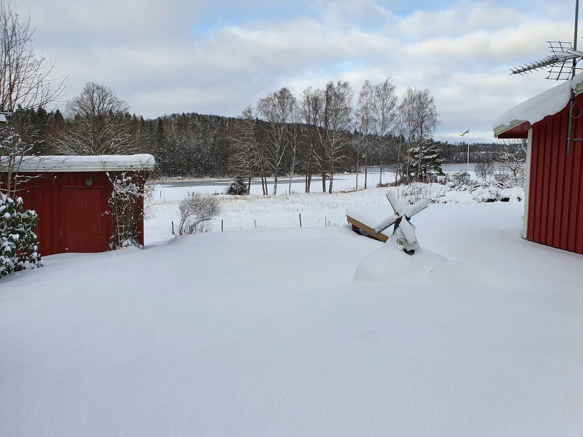 Fridfullt boende i mysig stuga vid Härsjön! – bild 4 av 19