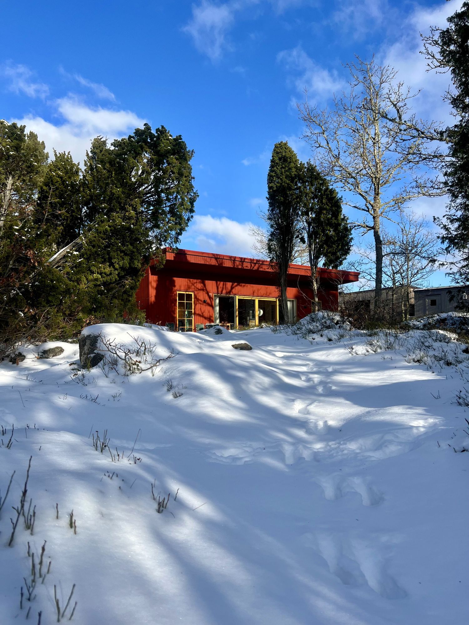 Skogsdröm nära hav och skärgård – bild 11 av 24