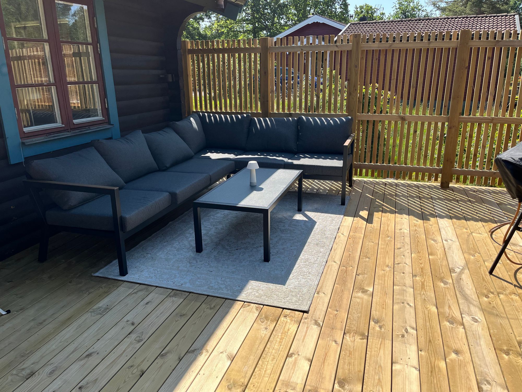 Mysig stuga nära hav och skog utanför Västervik – bild 15 av 23