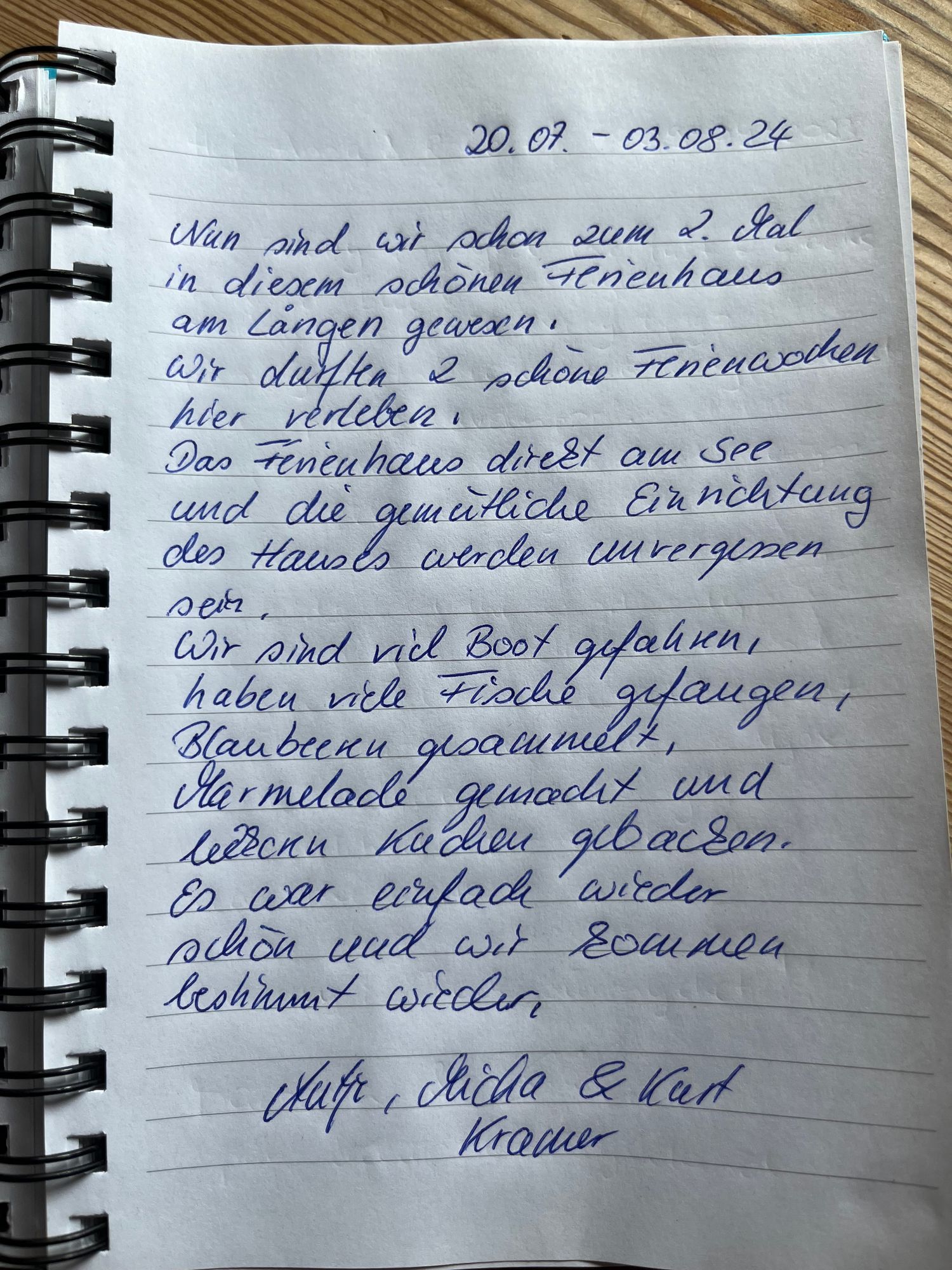 Sjötomt med brygga och båt – bild 23 av 24