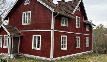 Hus utanför Sparreholm Sörmland