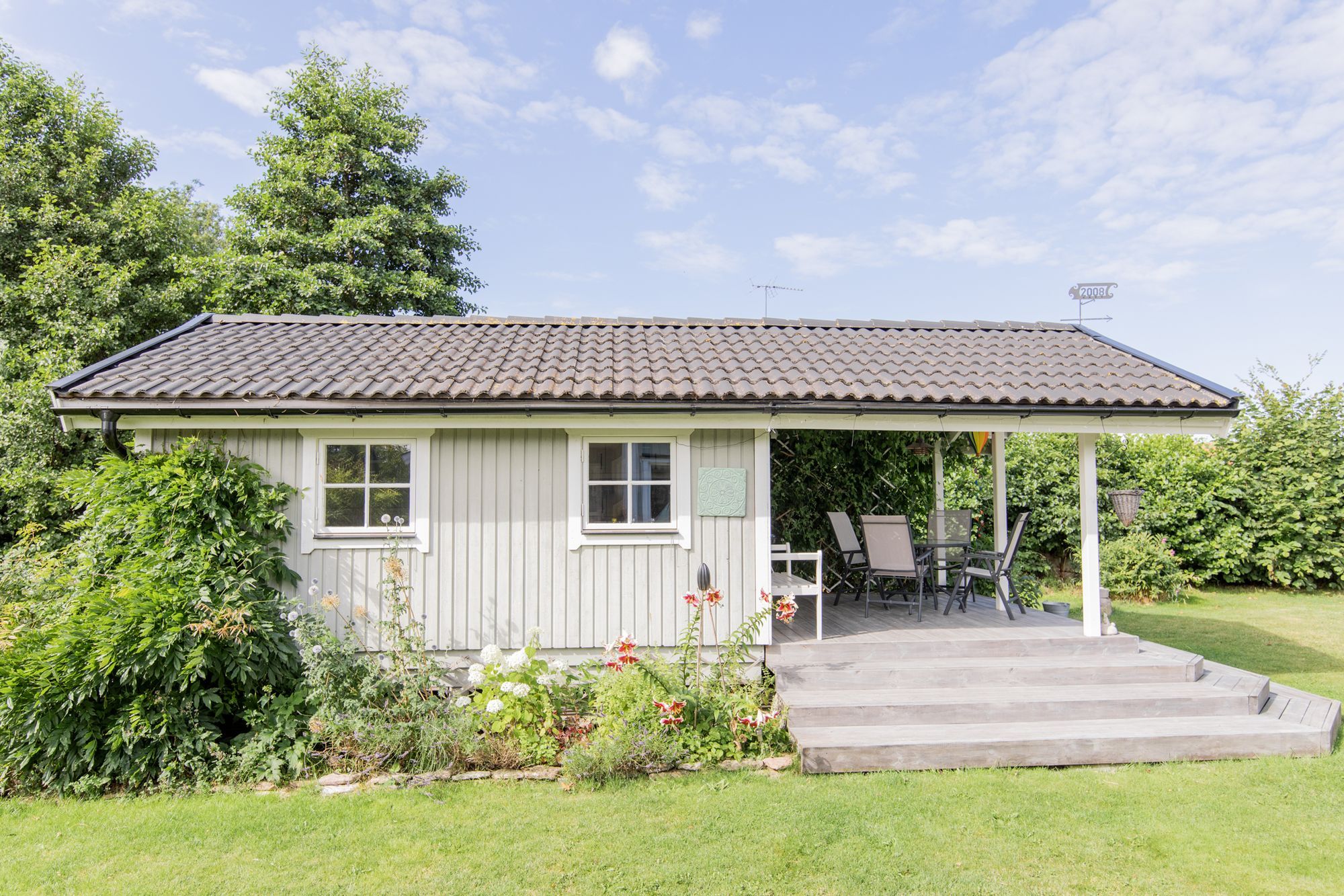 Mysig stuga vid Sandbybadet Löttorp – bild 3 av 24