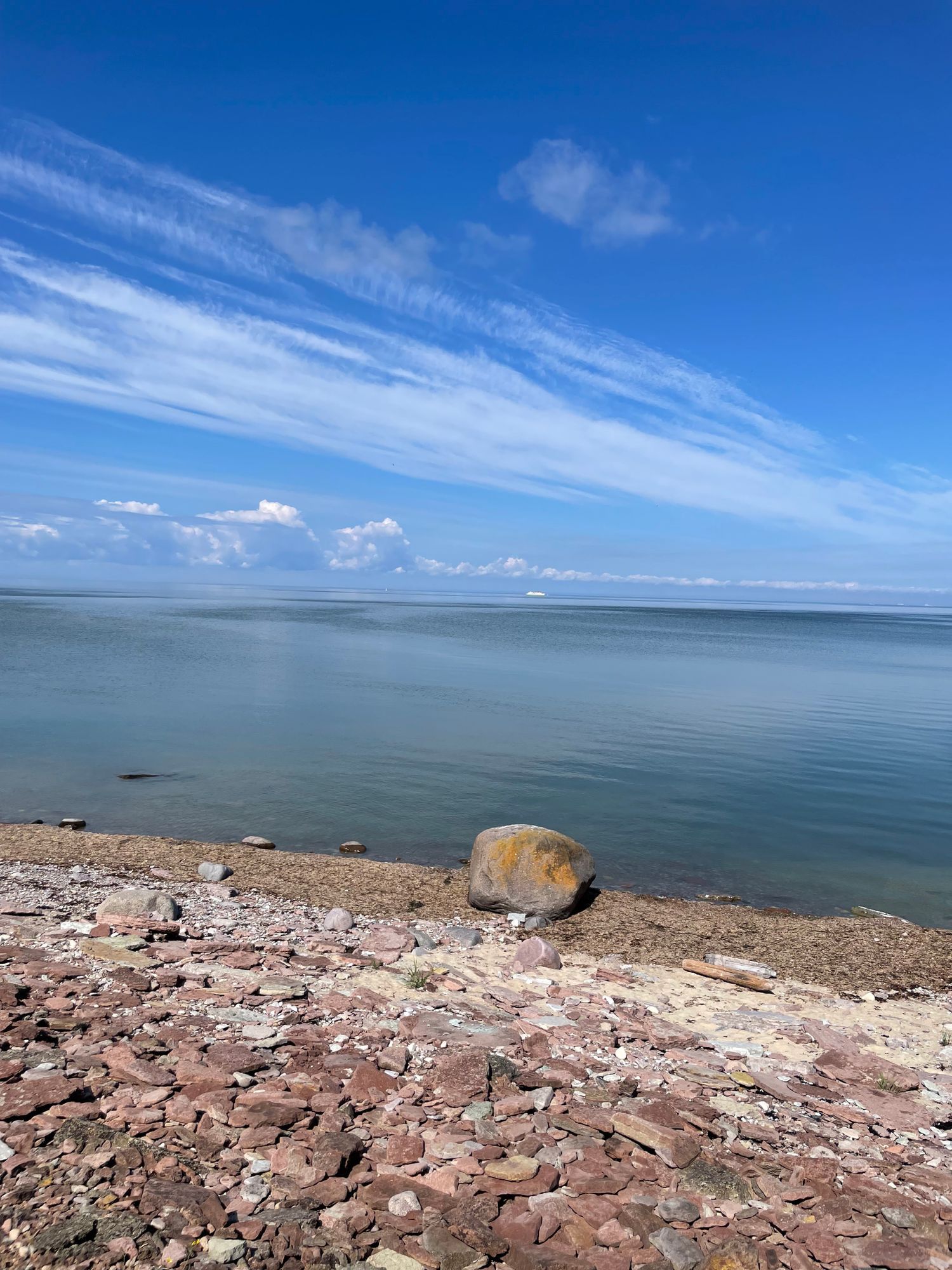 Mysig stuga vid Sandbybadet Löttorp – bild 16 av 24