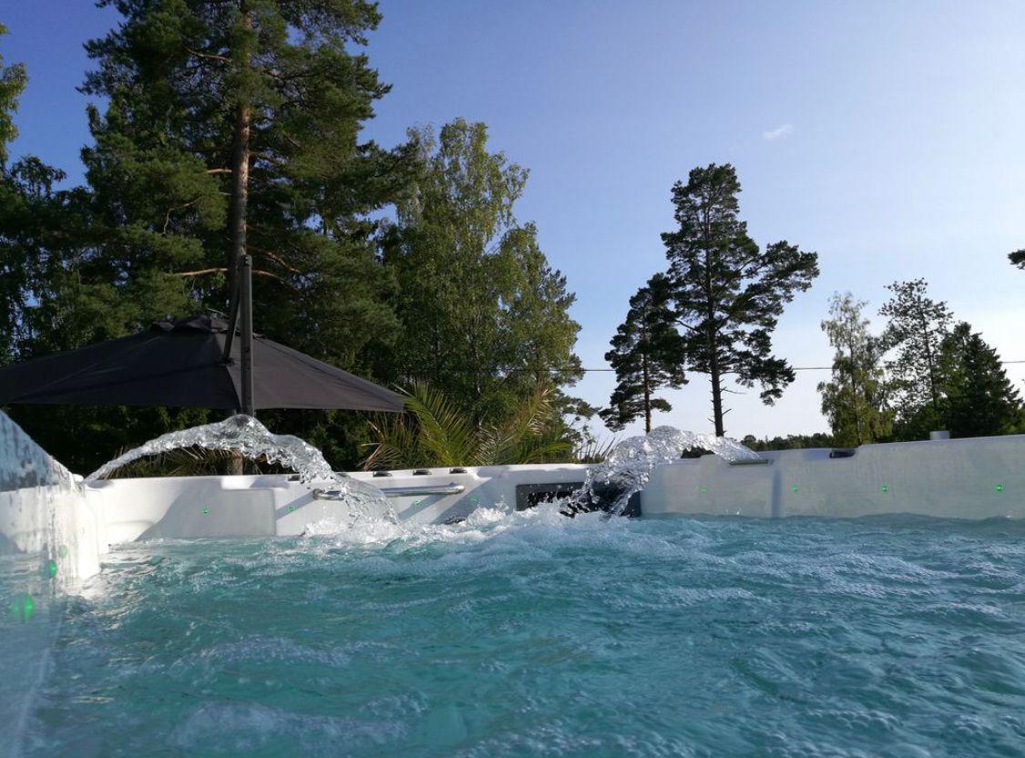 Skärgårdsvilla med stor terass, pool och jacuzzi! – bild 6 av 24