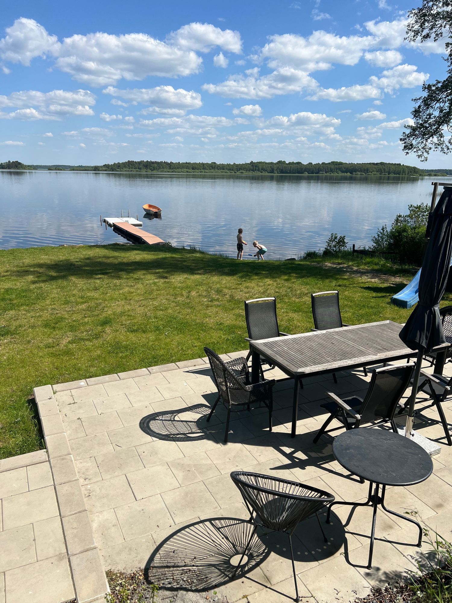 Stuga på sjötomt uthyres – bild 13 av 21