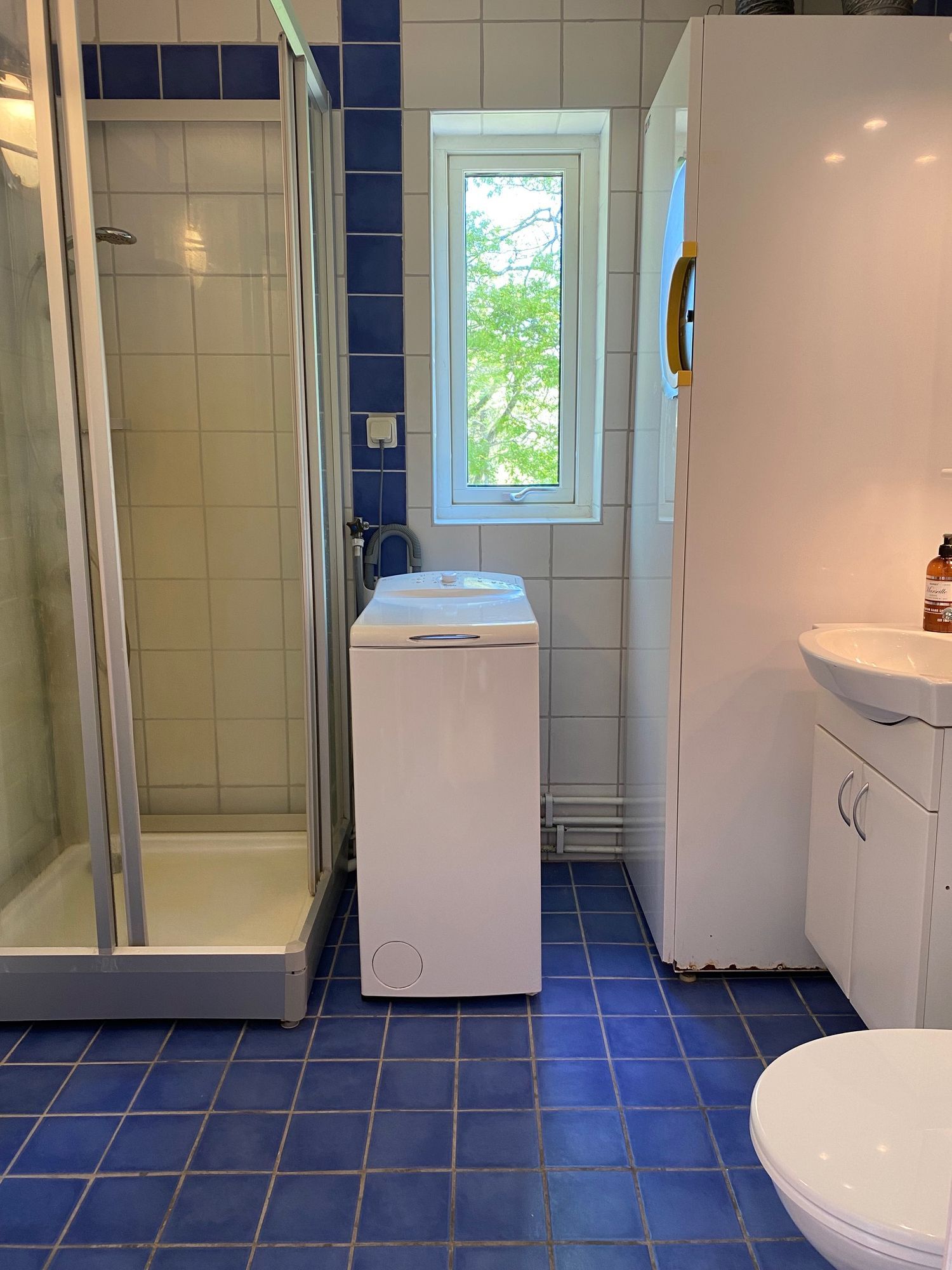 Havsnära lantligt hus på Tjörn – bild 12 av 14